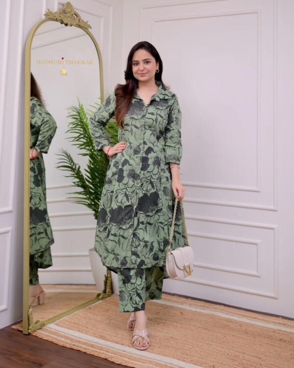 women Pastel Garden Printed Kurta Pant Set - Image 2