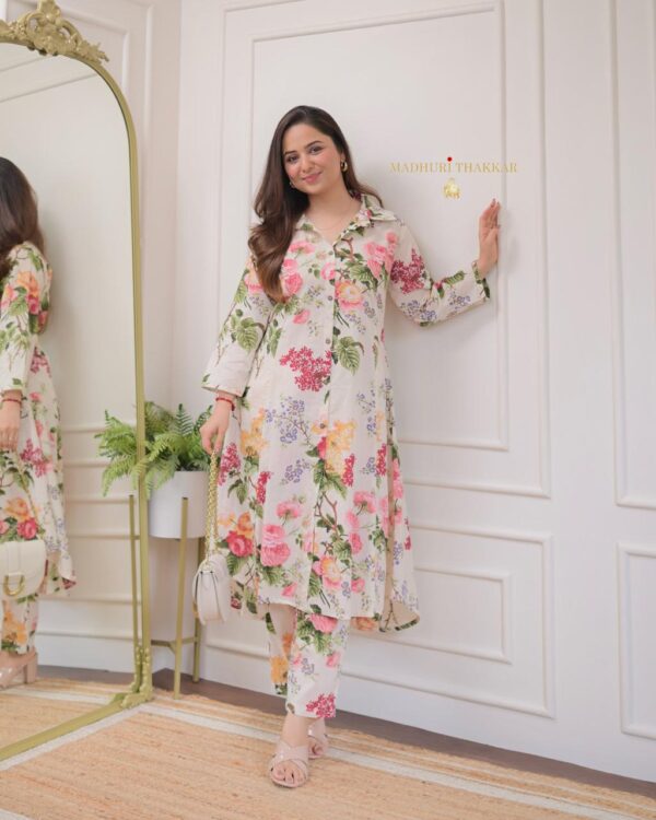 Floral Fantasy White Kurta Set for women & girls - Image 3